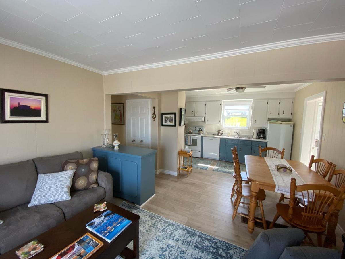 Villa Rocky Harbour Oceanfront Extérieur photo