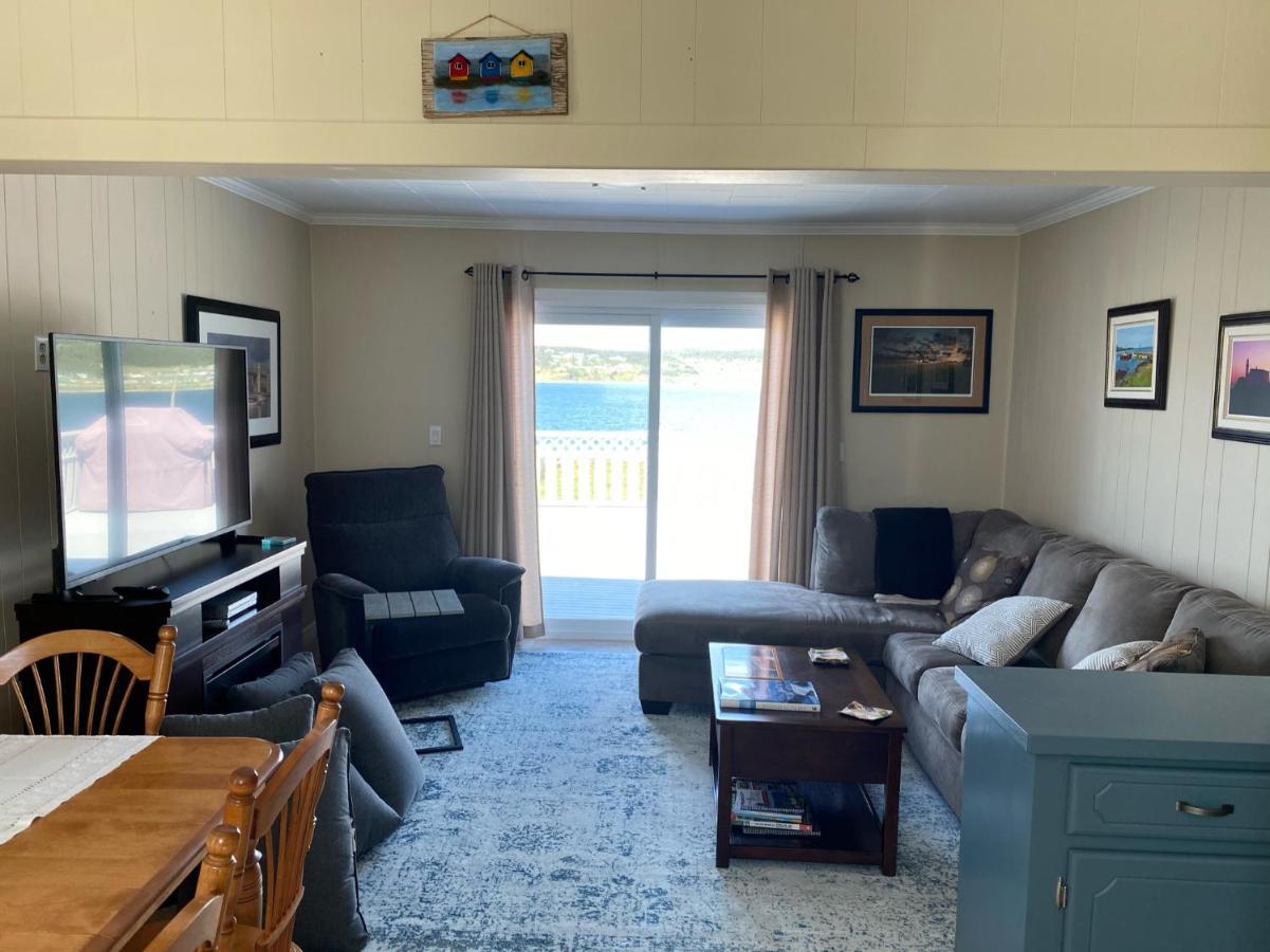 Villa Rocky Harbour Oceanfront Extérieur photo
