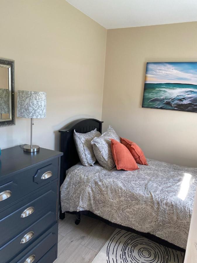 Villa Rocky Harbour Oceanfront Extérieur photo