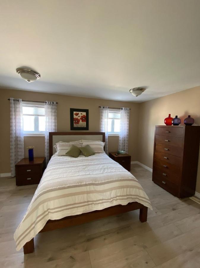 Villa Rocky Harbour Oceanfront Extérieur photo